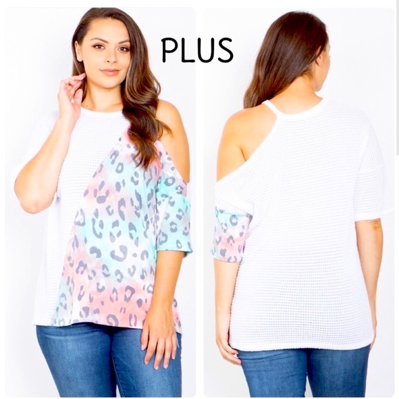 ❤️Plus Size Leopard Print Cold Shoulder Top - Picture 5 of 5